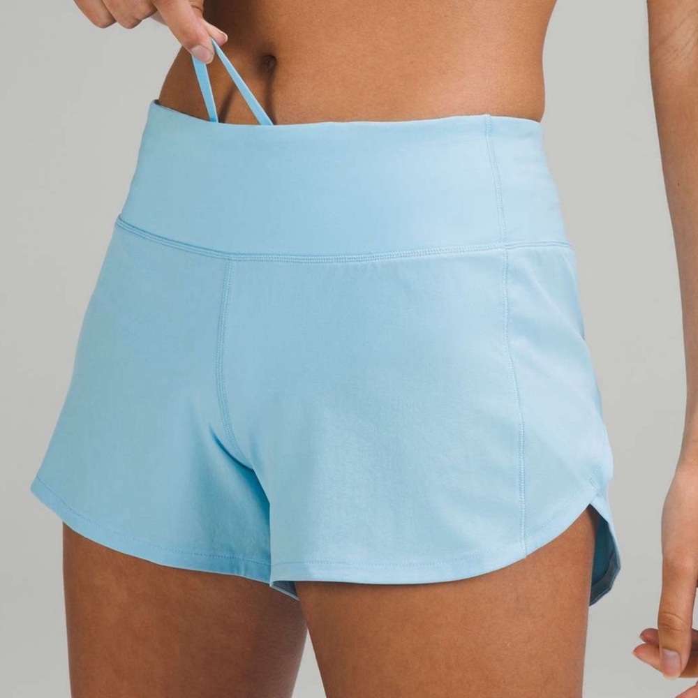 NWT Lululemon Speed Ups 2.5” Size 6 Blue Chill